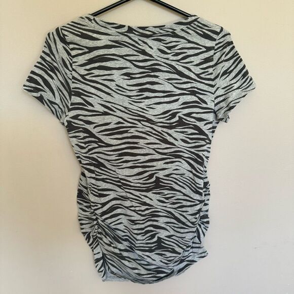 Old Navy maternity gray zebra M fitted - Picture 4 of 5
